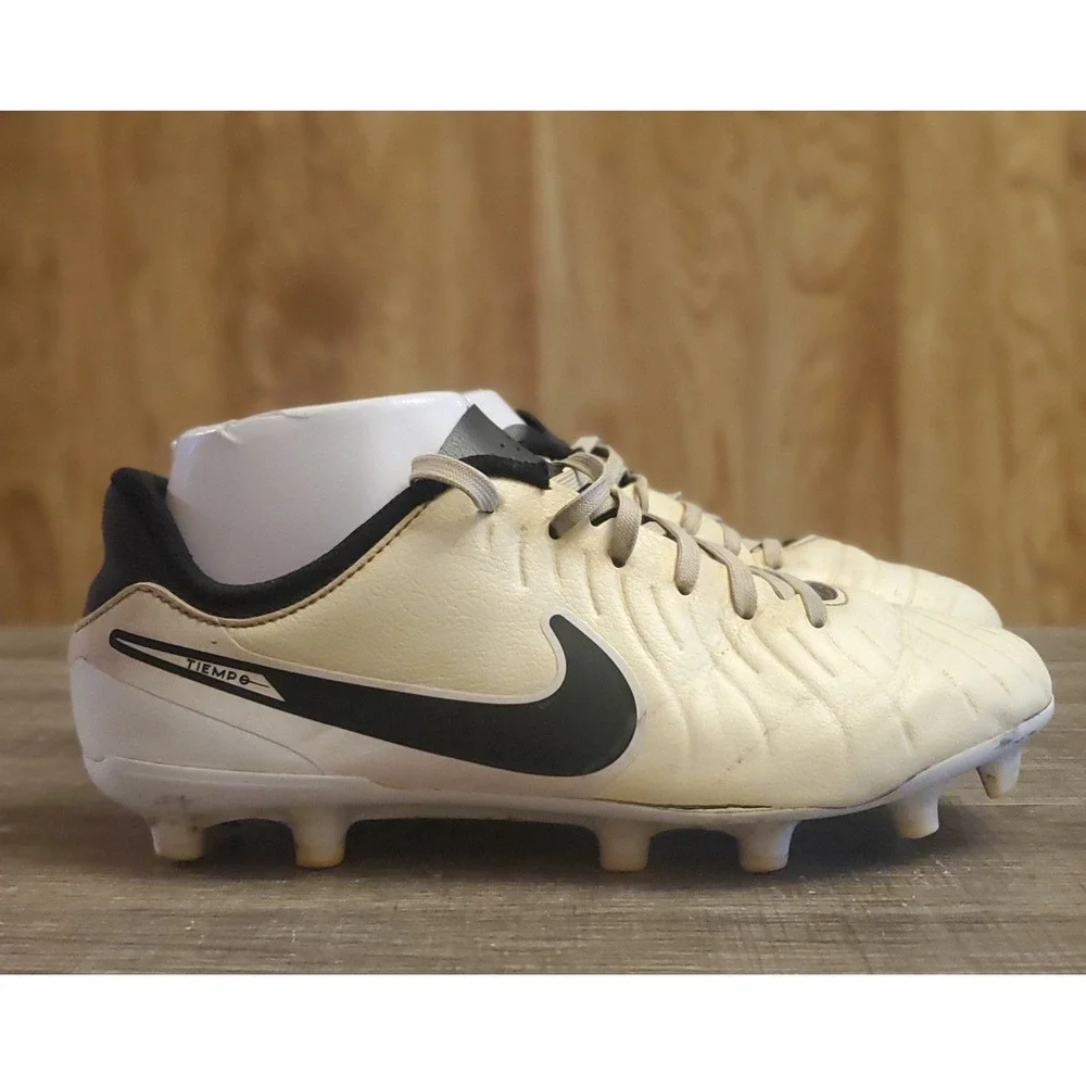 Nike Jr. Tiempo‎ Legend 10 Academy MG Soccer Cleats Youth Size 5.5Y White